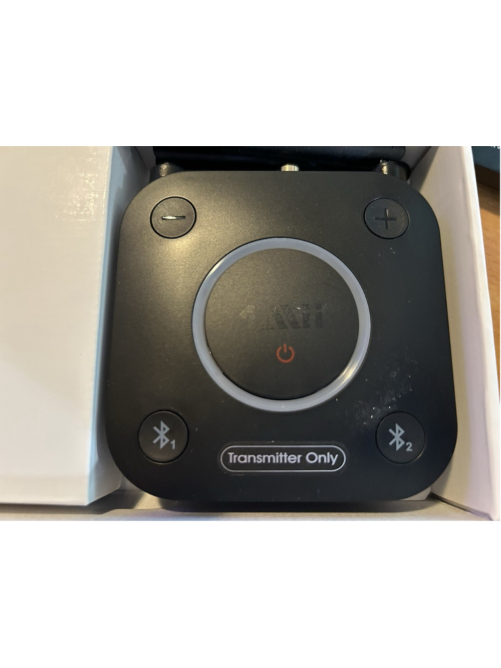 1Mii Transmitter Bluetooth Wireless Audio Adapter Included - Picture 2 of 7